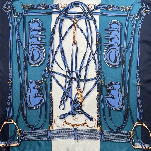 New Gucci Scarf Iconic Equestrian Logo Print Silk Wrap - Picture 7 of 14